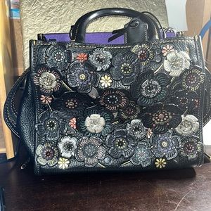 Brand New RARE Coach Rogue 25 With Tea Roses with Oxblood Handles